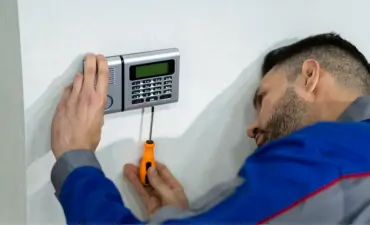 Expert alarm system technicians working in Thomastown